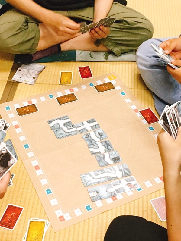 まいたーん！かふぇ風味「和室でゴロゴロしながらボードゲームで遊ぼう企画」