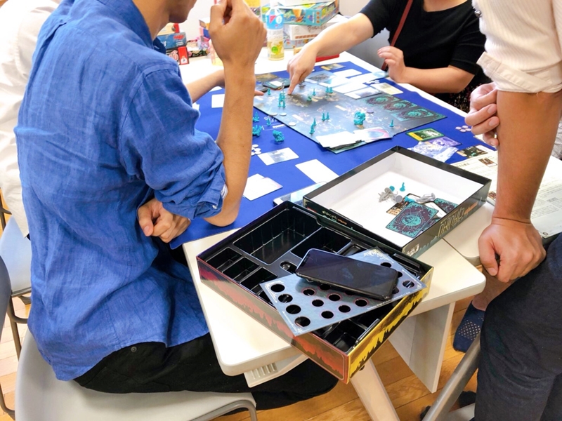 世界のボードゲームで遊ぼう!オータムガーデン
